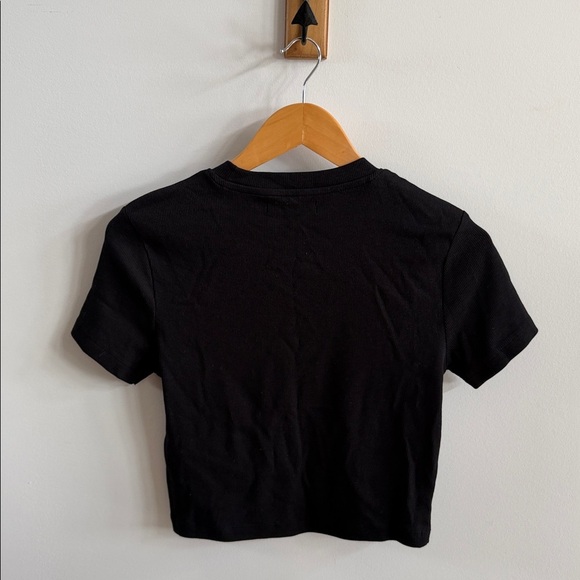 🖤 Primark Black Ribbed Short-Sleeve Tee – Botticelli “Primavera” Graphic - Picture 3 of 4